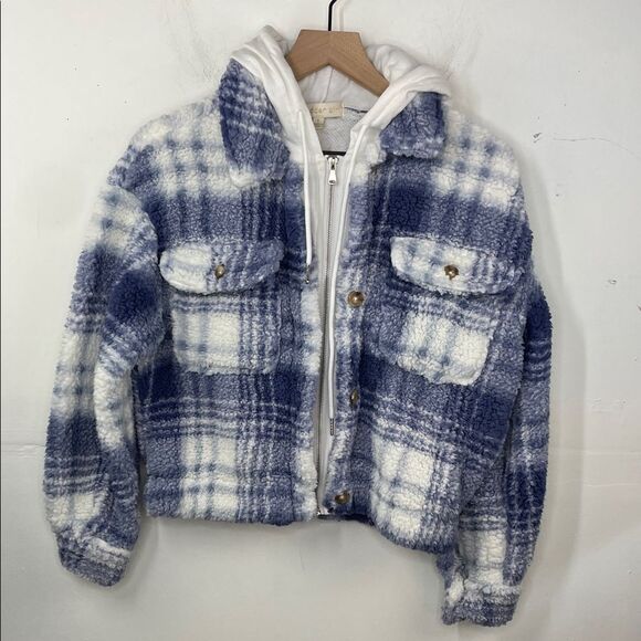 Madden Girl Jackets & Blazers - Madden Girl Plaid Sherpa Hoodie Jacket size Small Junior